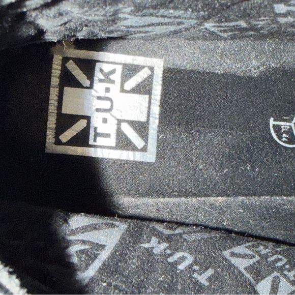 Black TUKskin 3-Buckle Pointed Creeper Boot - Picture 9 of 10